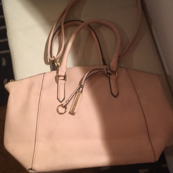 JustFab Handbags - Blush colored Shoulder Bag